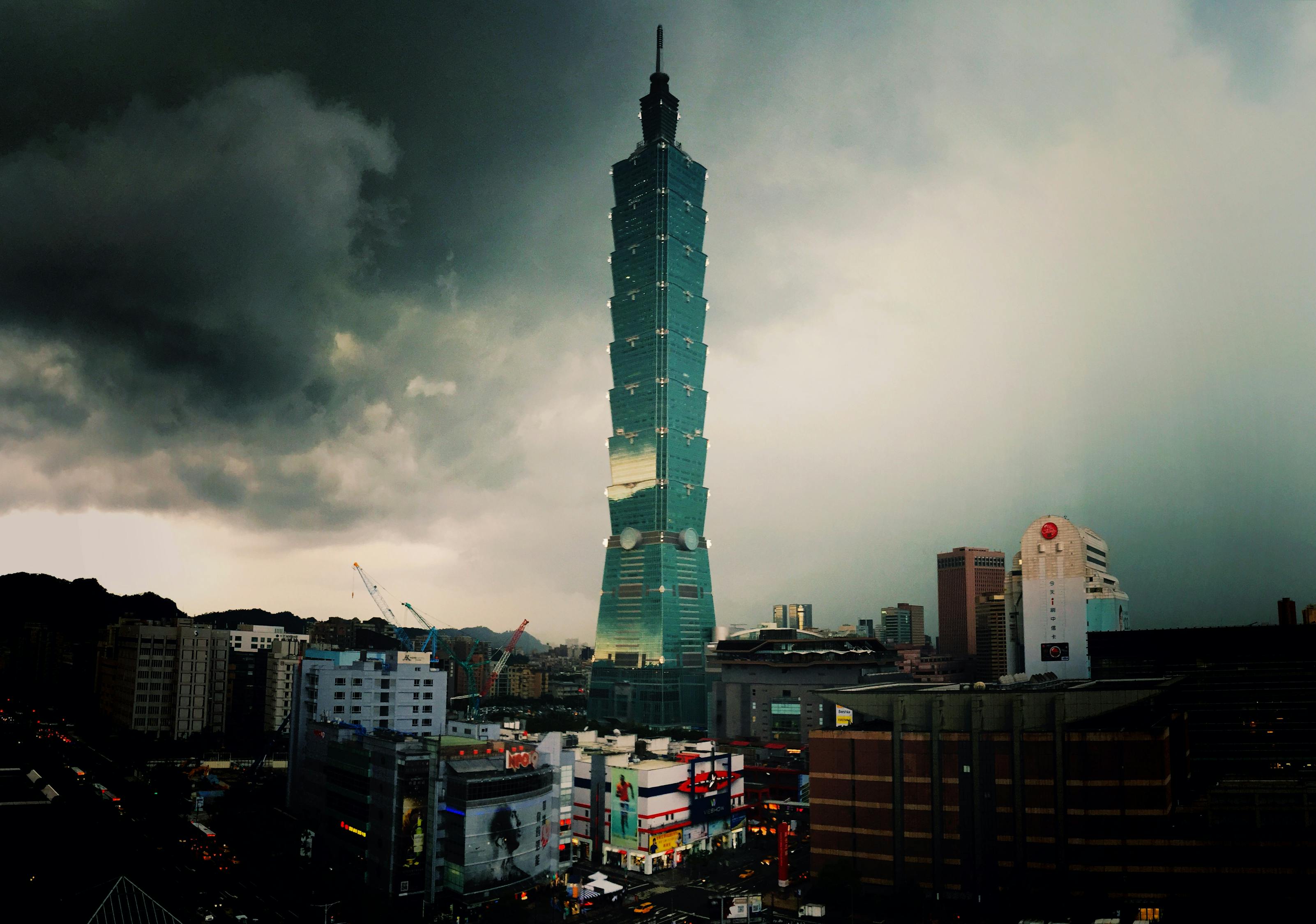 臺(tái)灣民眾政治態(tài)度最新民調(diào)揭示及分析趨勢(shì)